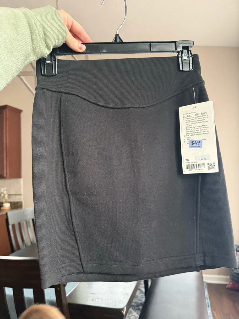Lululemon Black Women’s Mini Skirt - Picture 2 of 6